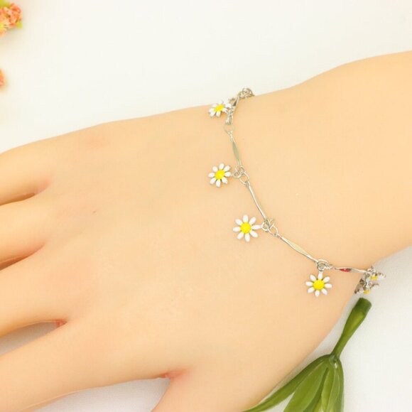 "New Beautiful Design Bracelet for Women/Girls, Gift, B993 - Picture 4 of 5